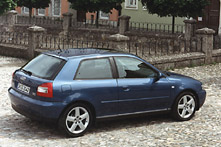Audi A3 1.8T Ambition Automatik /2000/
