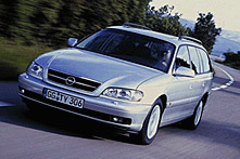 Opel Omega Caravan Design Edition 3.0 V6 /2000/
