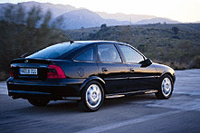 Opel Vectra Edition 2000 1.6 16V Automatik /2000/