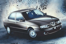 Alfa Romeo 150 1.6 T.Spark /2000/