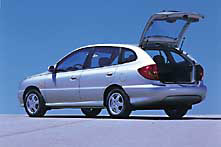 KIA Rio 1.5 LS /2000/