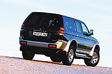 Mitsubishi Pajero Sport 3.0 V6 GLS /2000/