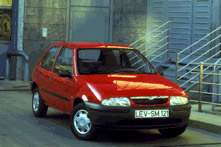 Mazda 121 Sportive /2000/