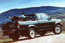 Nissan Pick Up King Cab 4x4 2.4 /2000/