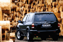 Nissan Pathfinder 3.3 V6 /2000/