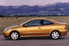 Opel Astra Coupe 2.2 16V Automatik /2000/