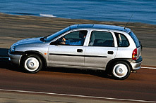Opel Corsa Edition 2000/CCRT700 1.2 16V Automatik /2000/