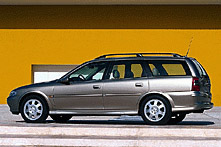 Opel Vectra Caravan Edition 2000 2.2 16V /2000/