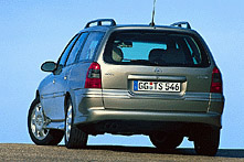 Opel Vectra Caravan Elegance 2.6 V6 /2000/