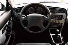 Subaru Legacy Limousine 2.0 GL Automatik /2000/