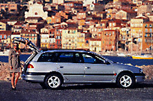 Toyota Avensis Combi 1.6 linea terra /2000/