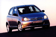 Toyota Yaris 1.3 linea sol /2000/