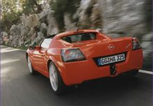 Opel Speedster /2001/